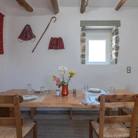 Stone Serenity,2br In With Dreamy Sea Views Casa de Férias Sellía